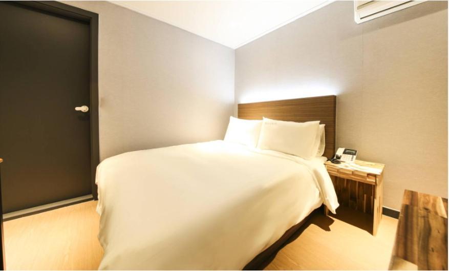 M Lluwa Motell Seoul Exteriör bild